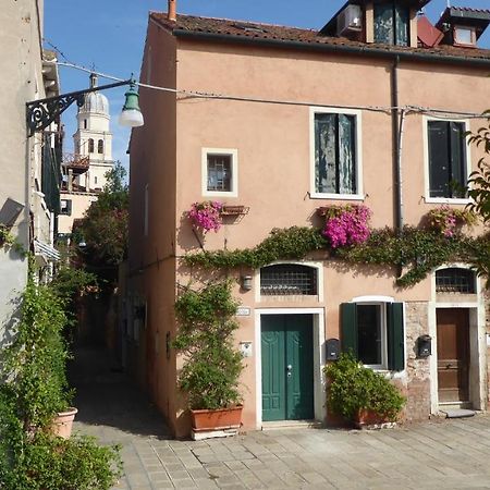 Apartamento Sestiere Dorsoduro, A Due Passi Da Zattere Venecia Exterior foto