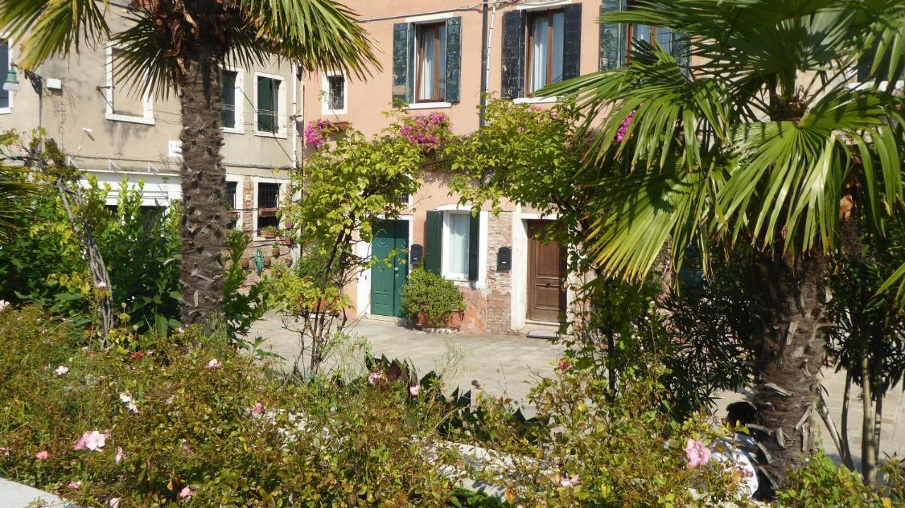 Apartamento Sestiere Dorsoduro, A Due Passi Da Zattere Venecia Exterior foto
